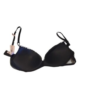 Victorias Secret Black No Underwire Padded Bra Size 38D